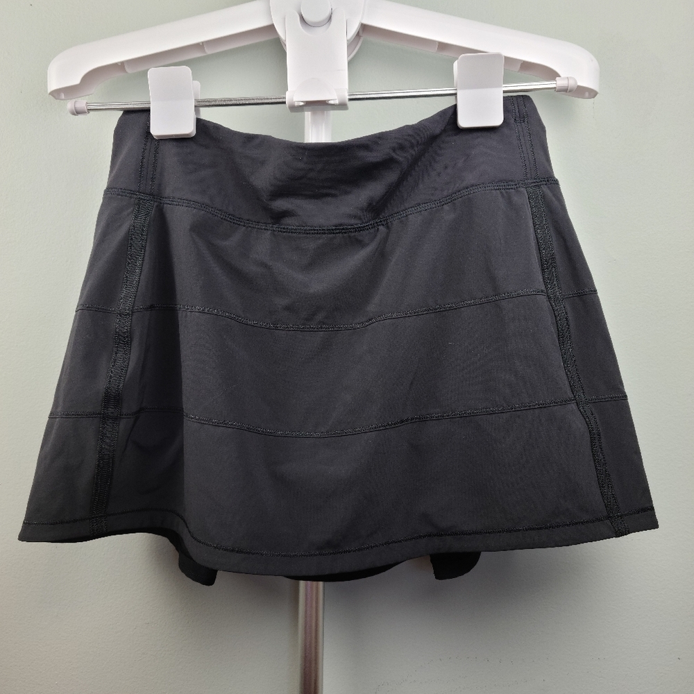 Women's Lululemon Pace Rival Skort Size 6 tall
